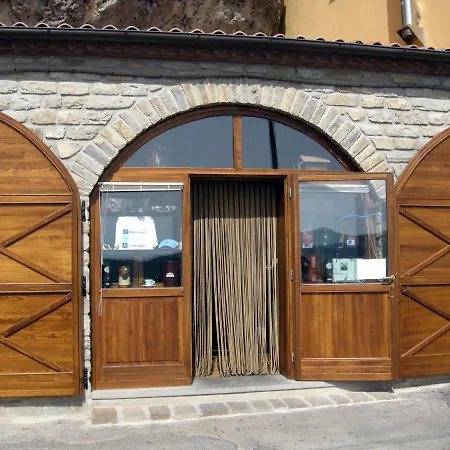 Delfino Bed & Breakfast 3*