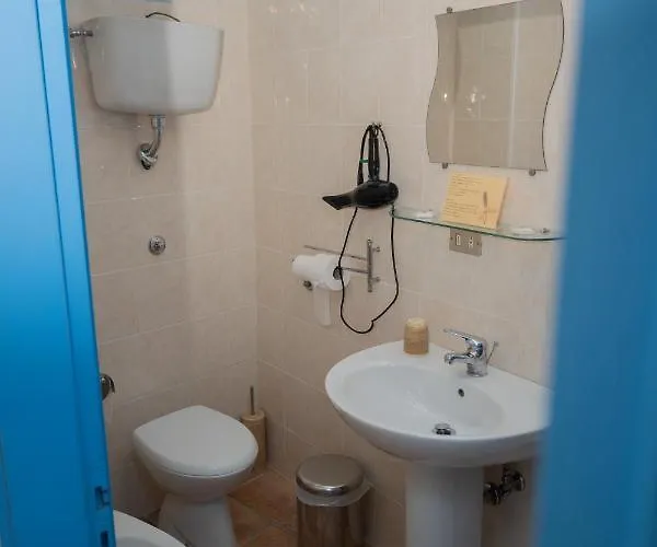 Delfino Bed & Breakfast 3*